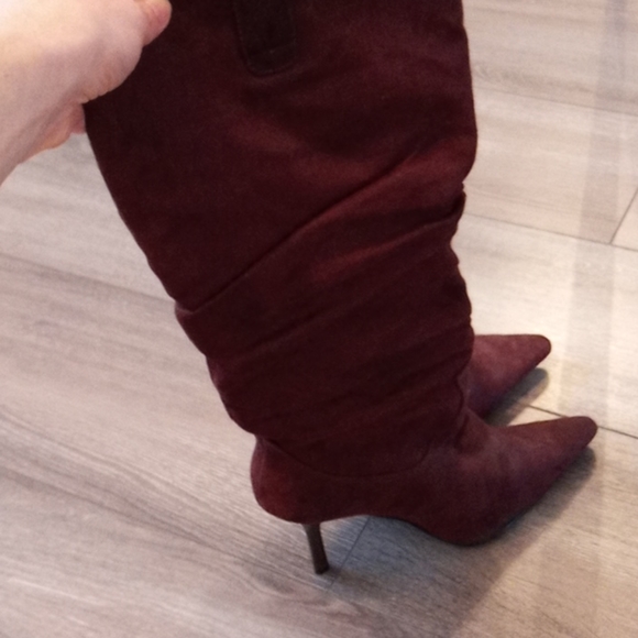 NWOT 🎉Host Pick!🎉Brown Suede Like Heeled Knee Boots - Picture 4 of 7